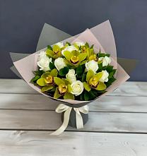 Букет цветов из:  Орхидеи и Розы #REPLACE_PRED# Удельной