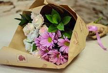 Букет цветов из:  Розы и Хризантемы #REPLACE_PRED# Удельной